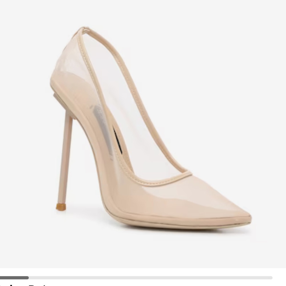 Jessica Rich mesh pump. Size 39